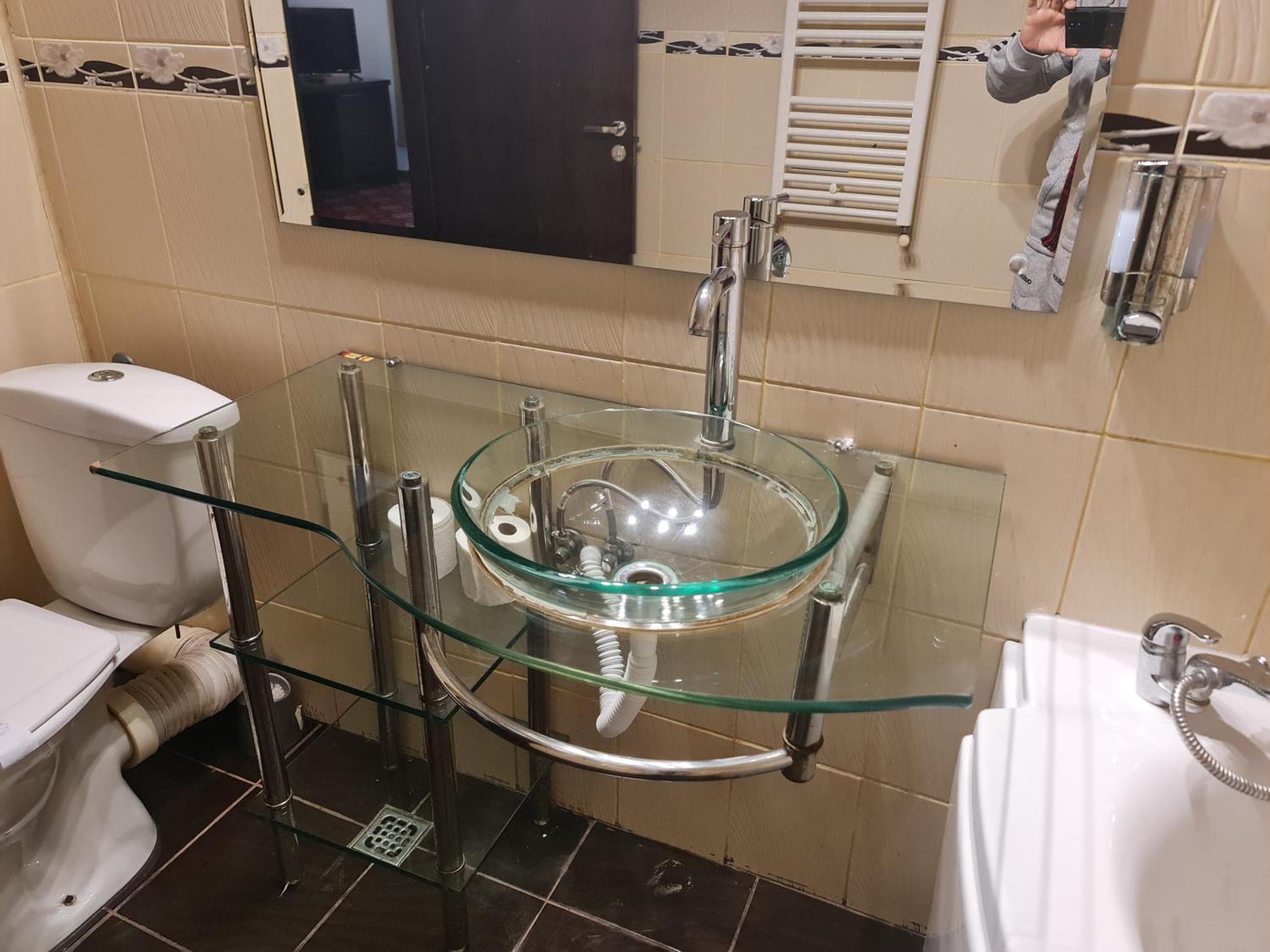 Hotel Magic Gt Trivale Pitesti Ngoại thất bức ảnh