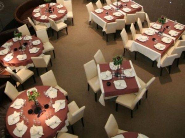 Hotel Magic Gt Trivale Pitesti Ngoại thất bức ảnh