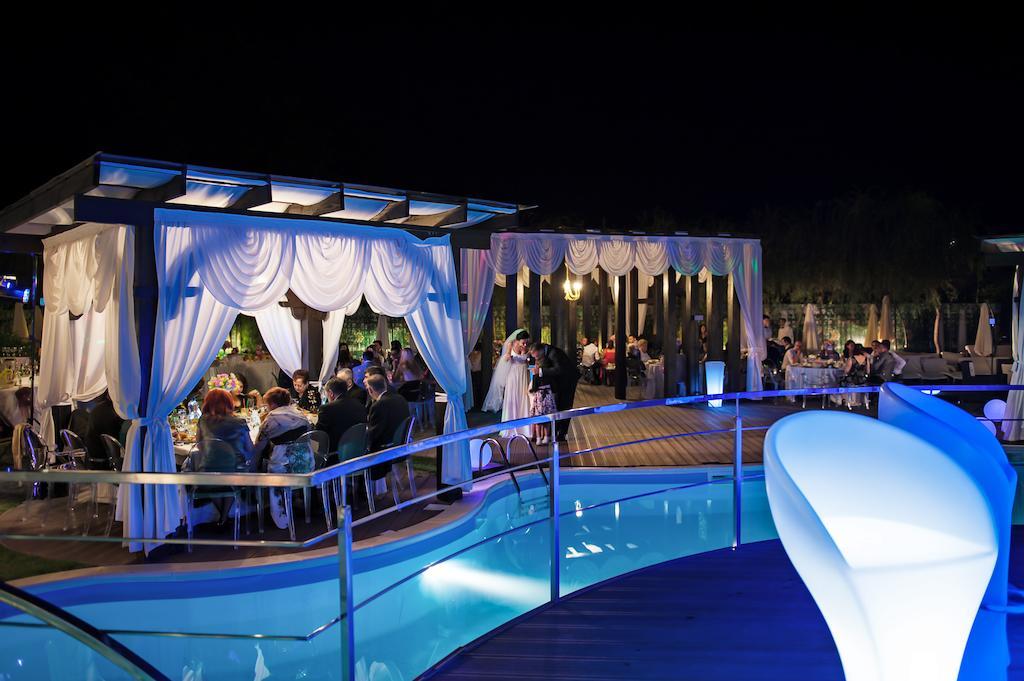 Hotel Magic Gt Trivale Pitesti Ngoại thất bức ảnh